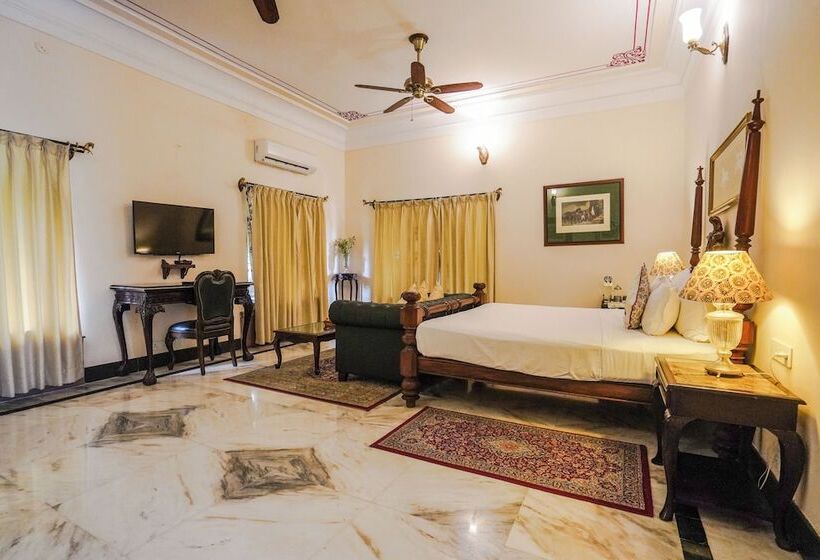 エクゼクティブスイート, Khas Bagh