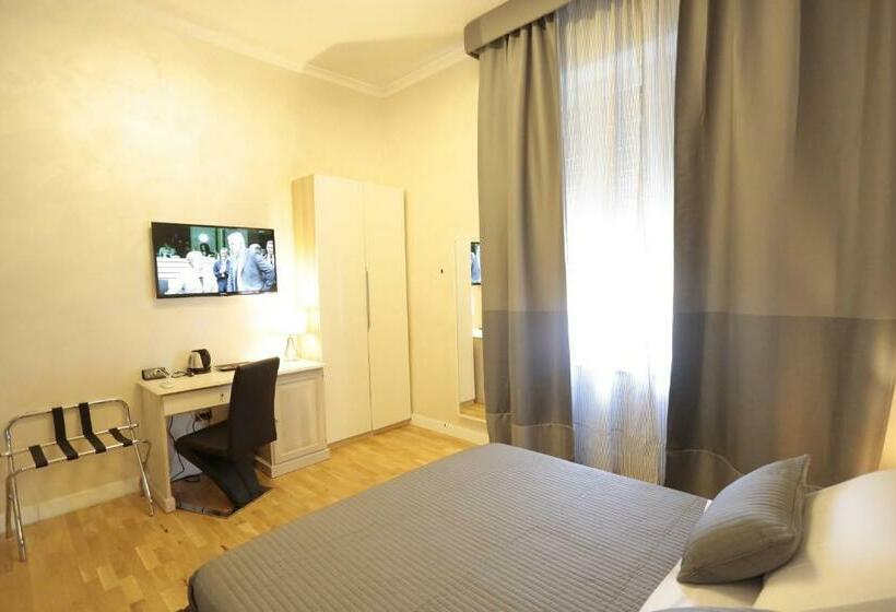 اتاق استاندارد سه نفره, Attico Volta B&b