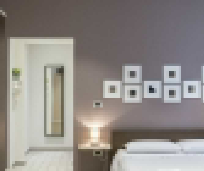 חדר דלוקס, Anda E Rianda