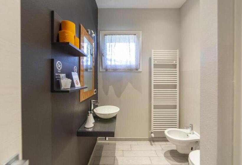 חדר סטנדרט עם מיטת קינג, Anda E Rianda