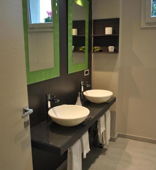 חדר סטנדרט, Anda E Rianda