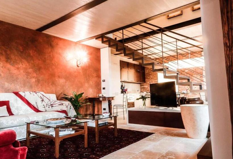 Номер Стандарт с Балконом, Cascina Cortine