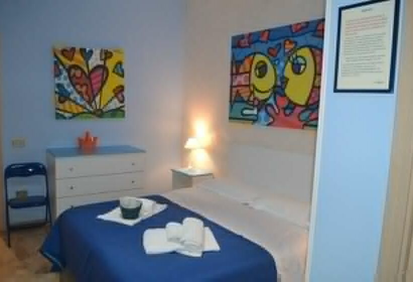 غرفة قياسية ثلاثية, La Marinella