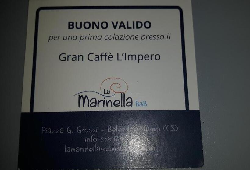 إستوديو قياسى مزودة بتراس, La Marinella