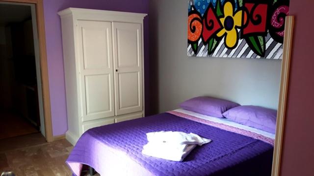 إستوديو قياسى مزودة بتراس, La Marinella