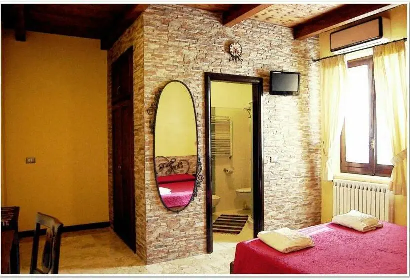 Standard Yhden Hengen Huone, B&b Lamato Borgo