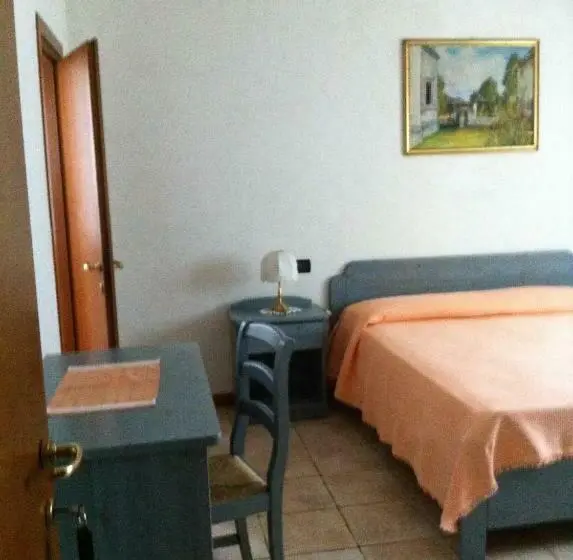 Standard-huone, Rosarancio