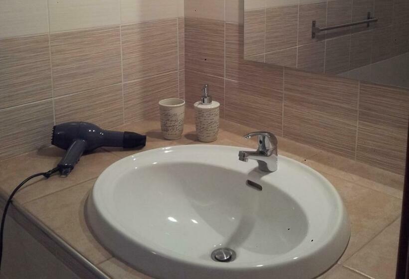 إستوديو قياسى, Casa Caracciolo B&b