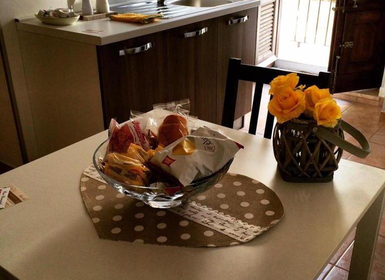 إستديو قياسى مزود بشرفة, Casa Caracciolo B&b