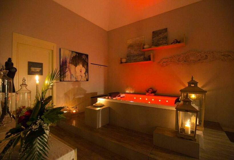 Deluxe Rum med Jacuzzi, Corte Rossetti Le Dimore Luxury B&b