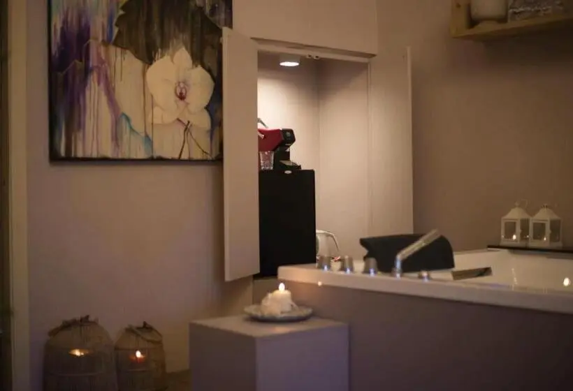 バスタブ付きデラックスルーム, Corte Rossetti Le Dimore Luxury B&b