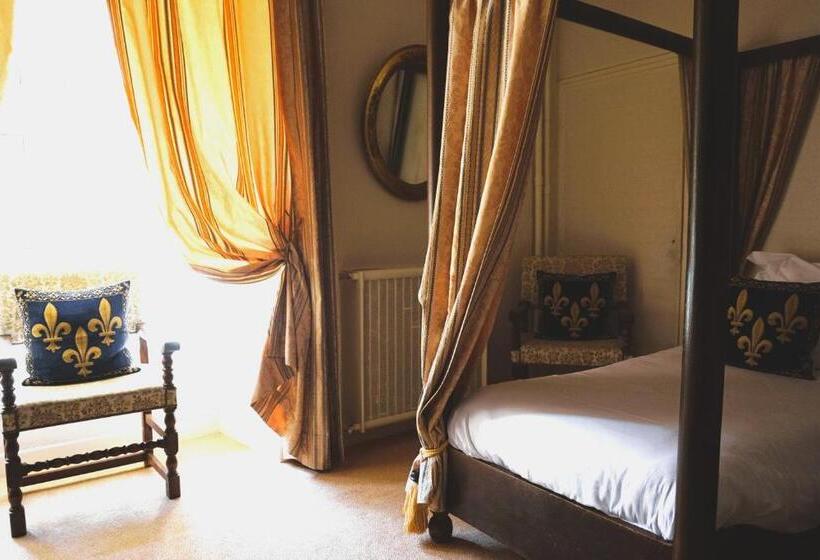 高级大房间, Hôtel Restaurant Le Manoir De Montesquiou