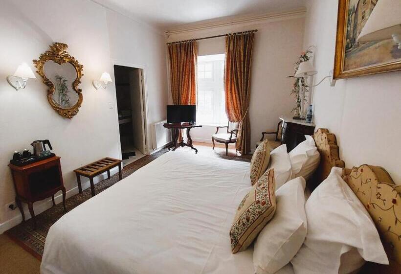 高级大房间, Hôtel Restaurant Le Manoir De Montesquiou