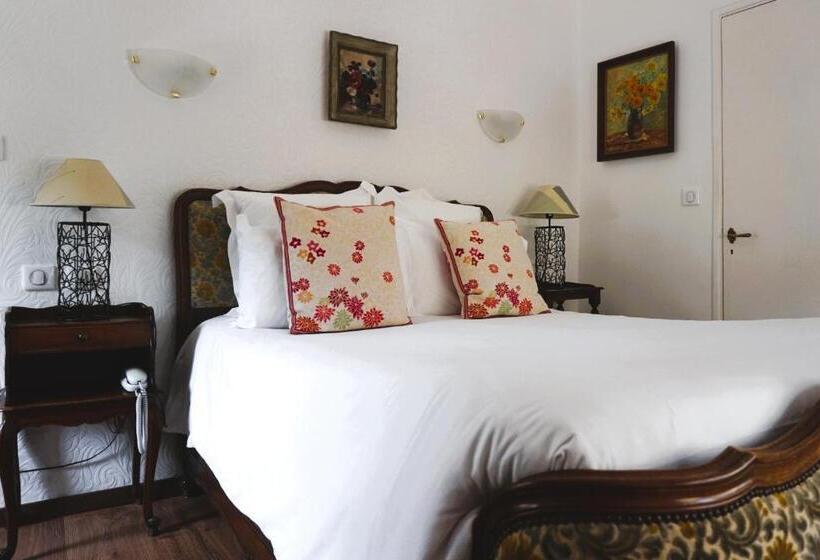 标准间, Hôtel Restaurant Le Manoir De Montesquiou