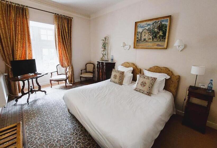 Номер Superior, Hôtel Restaurant Le Manoir De Montesquiou