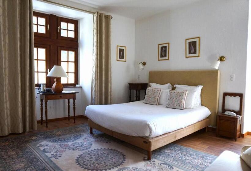 高级大房间, Hôtel Restaurant Le Manoir De Montesquiou