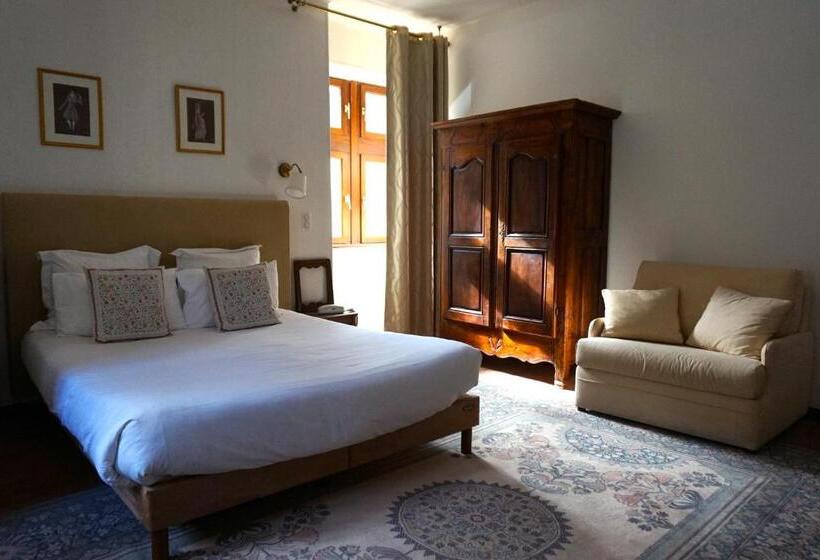 高级大房间, Hôtel Restaurant Le Manoir De Montesquiou