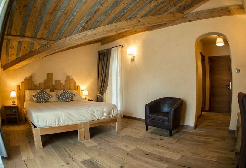 اتاق استاندارد با بالکن, Les Montagnards