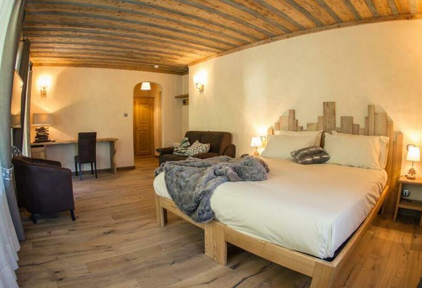 Superior Room with Terrace, Les Montagnards