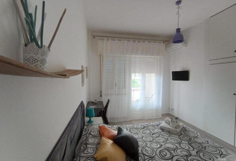 اتاق خانوادگی, Idria B&b