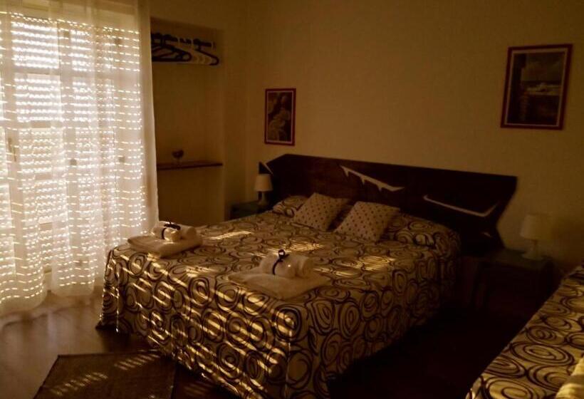 اتاق استاندارد سه نفره, Idria B&b