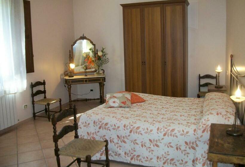 اتاق راحتی سه تخته, Le Poiane B&b Vacanze