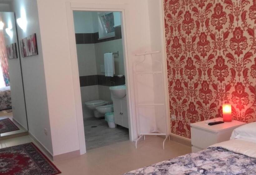 Трехместный Номер Стандарт Вид на Сад, Le Tre Rose Bed & Breakfast