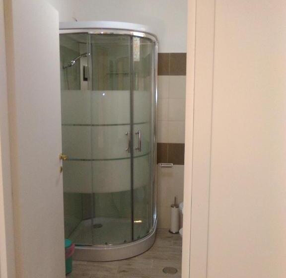 Трехместный Номер Стандарт Вид на Сад, Le Tre Rose Bed & Breakfast