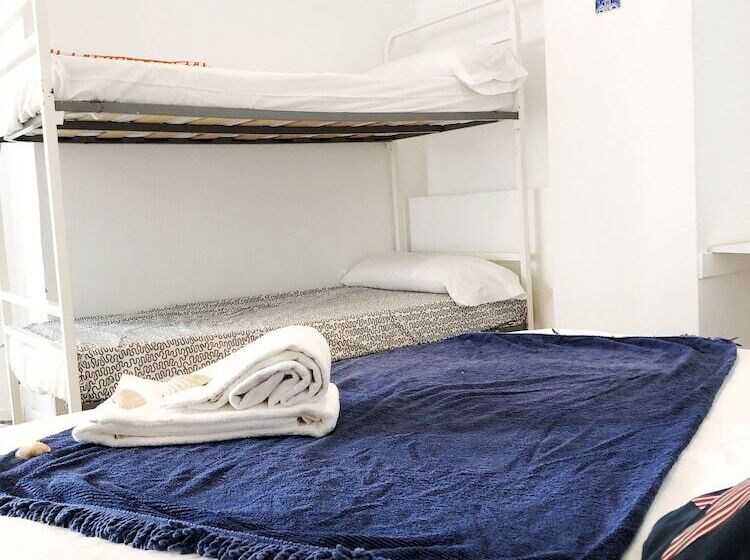 جناح عائلي, The Sun Hostel