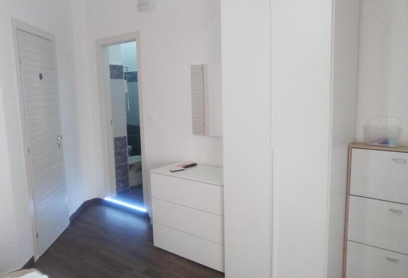 Номер Стандарт с Балконом, B&b Del Centro