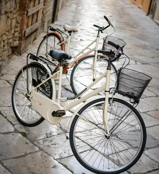 スタンダードルーム, B&b La Bouganville