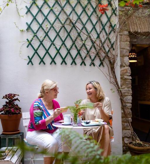 スタンダードルーム, B&b La Bouganville