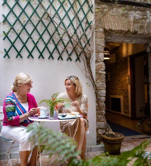 スタンダードルーム, B&b La Bouganville