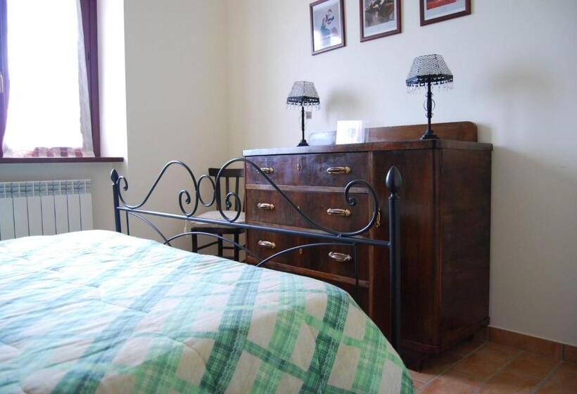 带共用浴室的标准房间, Casale Il Cerqueto