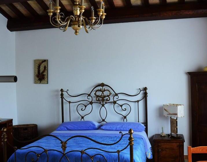 标准工作室带泳池景, Casale Il Cerqueto