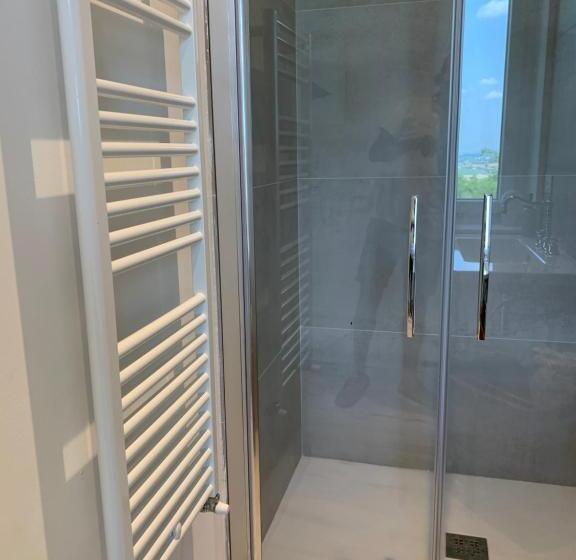 자쿠지 스위트, Casale Osvalda