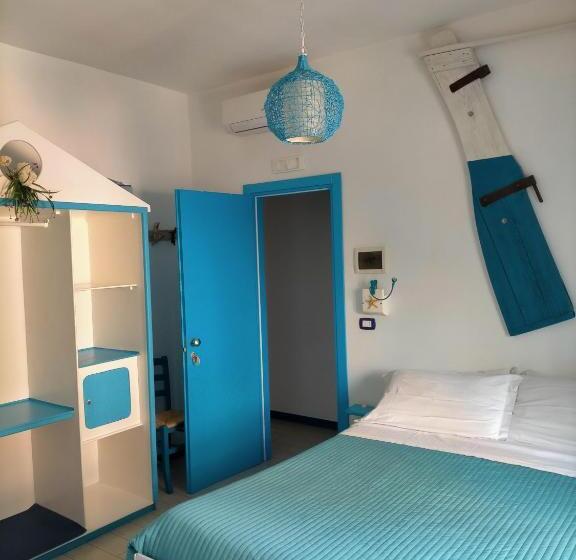 スタンダードトリプルルーム, Controvento Rooms