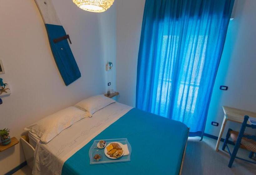 スタンダードトリプルルーム, Controvento Rooms