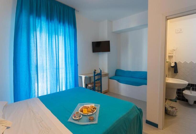 スタンダードトリプルルーム, Controvento Rooms