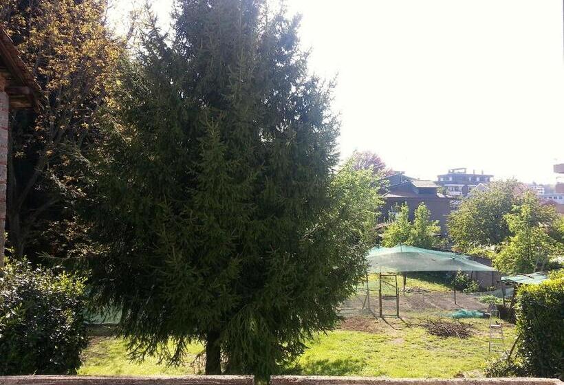 غرفة قياسية ثلاثية مطلة علي الحديقة, Il Nido Del Pettirosso