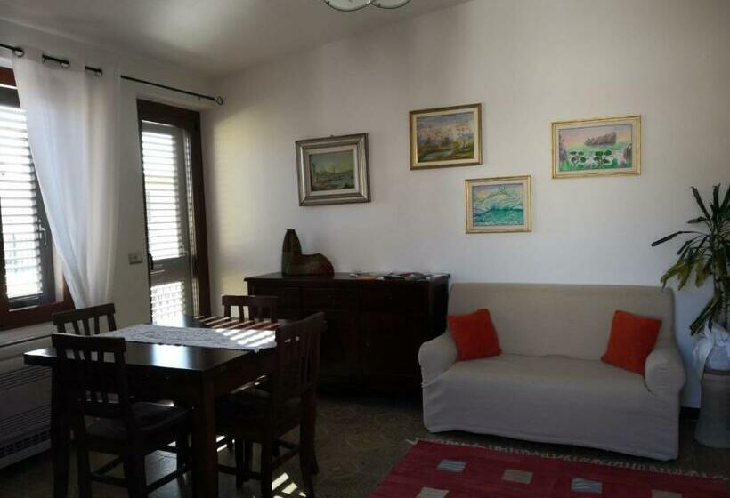 اتاق استاندارد چهار تخته, Karmabnb