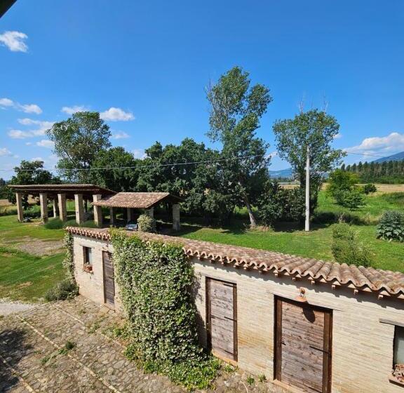 דירת חדר, La Casa Dei Tigli