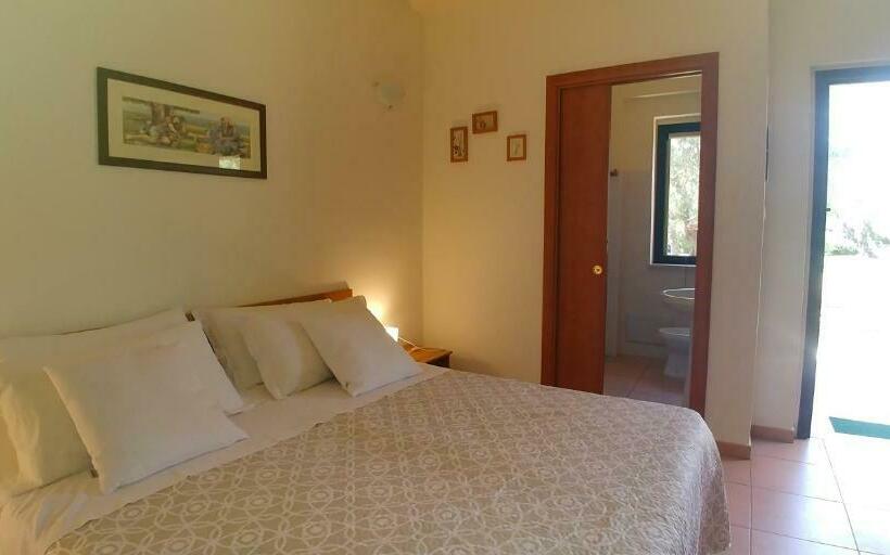 ガーデンビュースタンダードルーム, La Piana Degli Ulivi