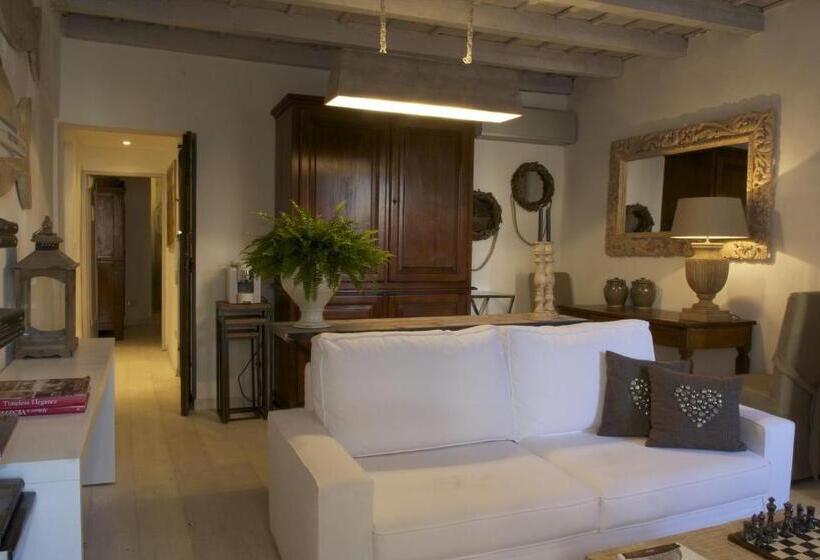 آپارتمان 1 خوابه, Le Stanze Del Cardinale