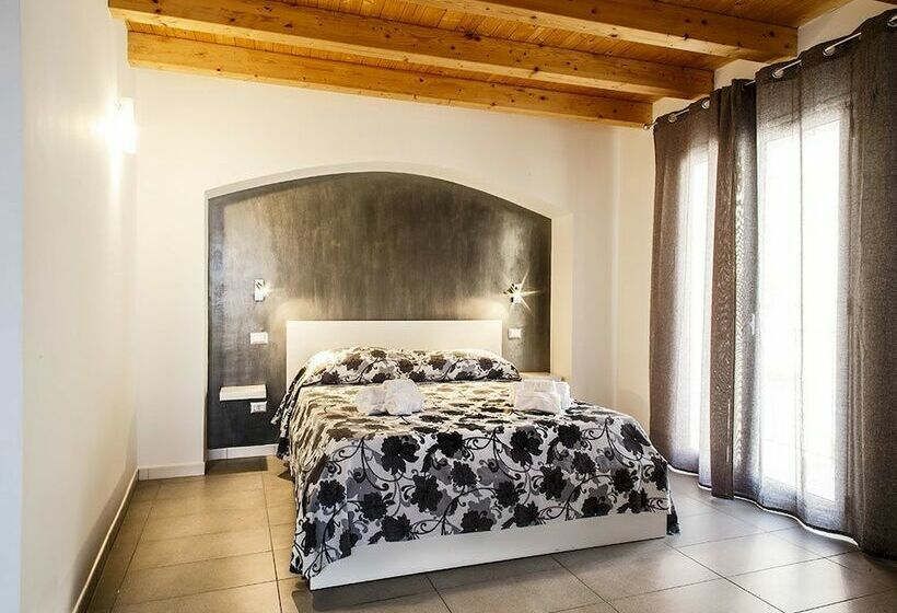 اتاق استاندارد, B&b Opera Suites