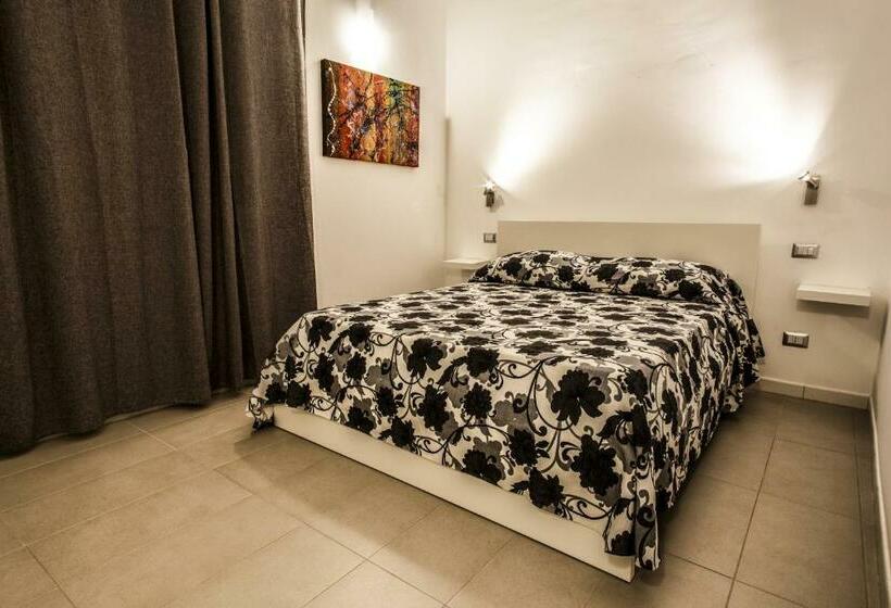 اتاق استاندارد, B&b Opera Suites