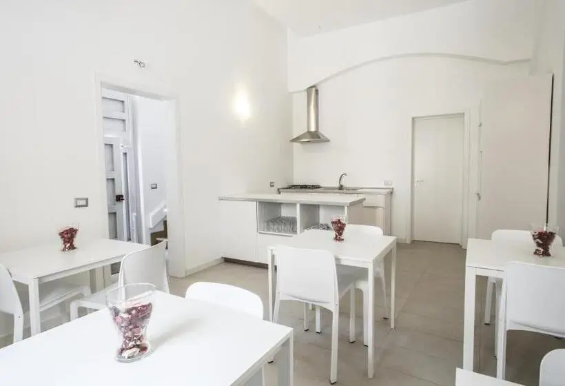 اتاق استاندارد, B&b Opera Suites
