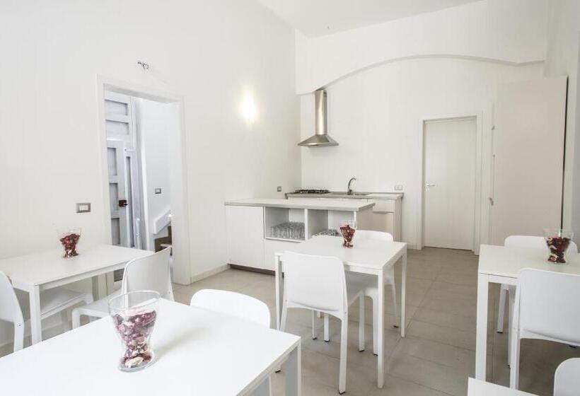 اتاق استاندارد چهار تخته, B&b Opera Suites