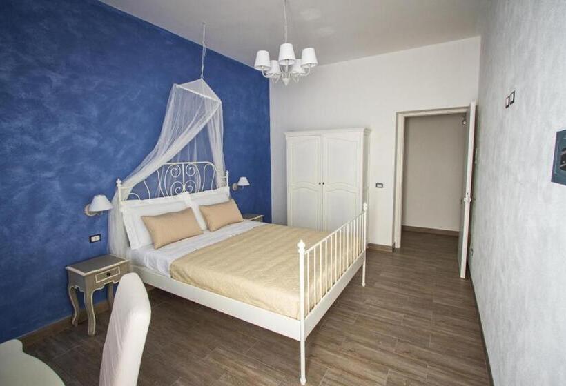 스탠다드 룸, Venustas