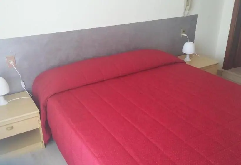 Basic Kolmen Hengen Huone, Albergo Bar Ristorante Alla Rama